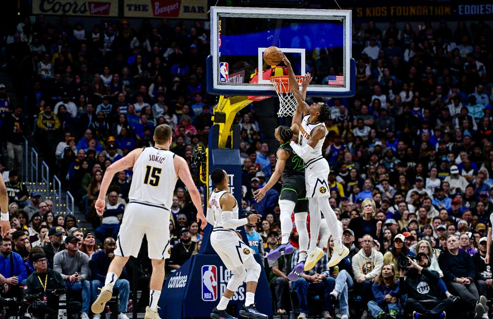 黑白直播网-包含土耳其男篮险胜波兰男篮,丹尼·格林统治全场的词条