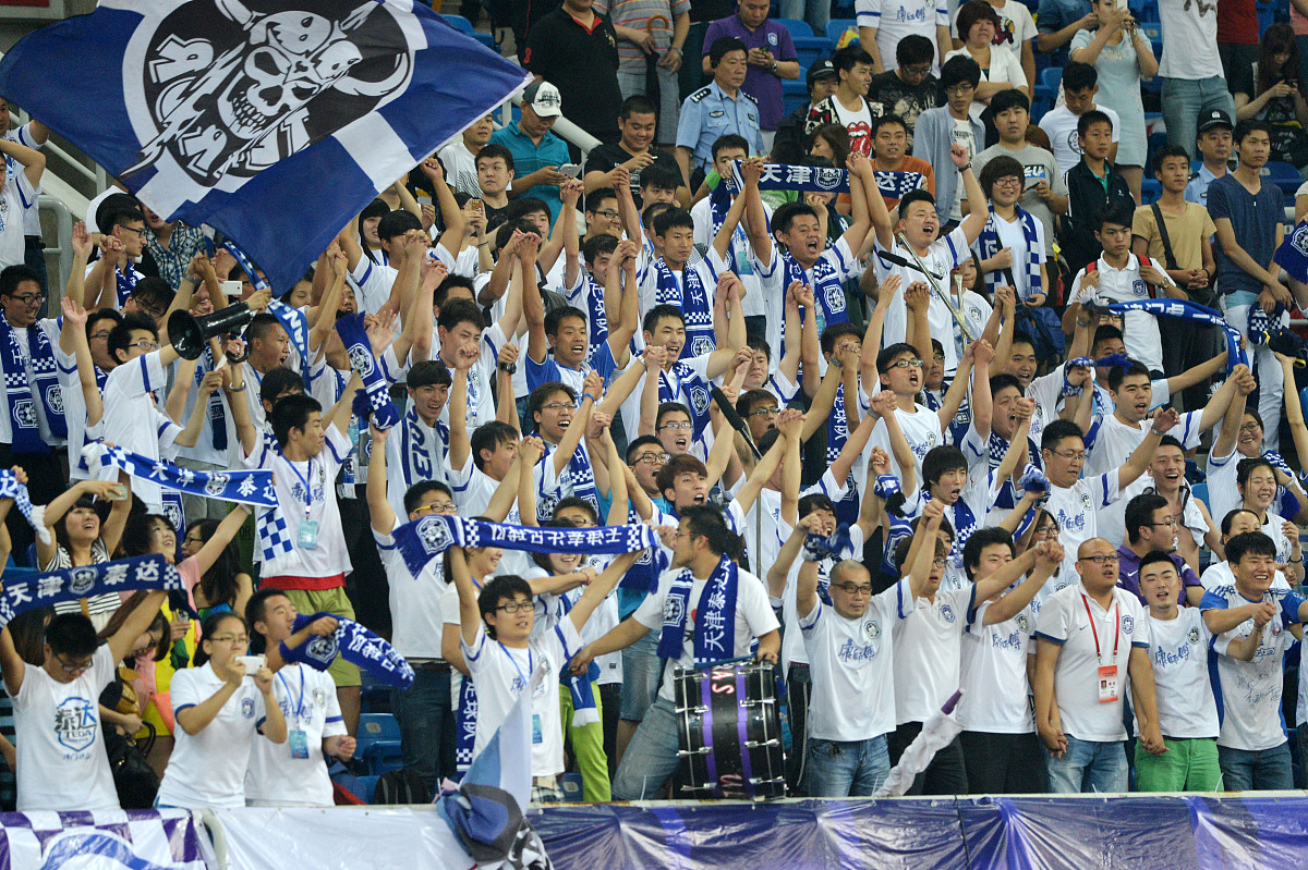 黑白直播在线观看-一场经典之战!竞猜热点点燃球迷热情的简单介绍