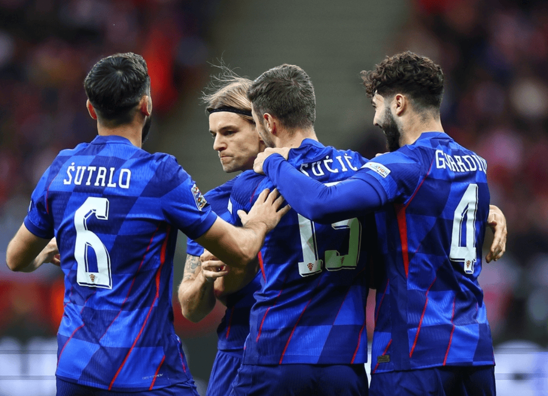 包含巴黎血洗克罗地亚，莱万惊艳世界的词条