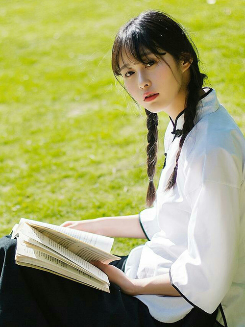 塞维利亚的橘子花,在雨夜绽放—迪巴拉与属于欧联之王的献祭礼