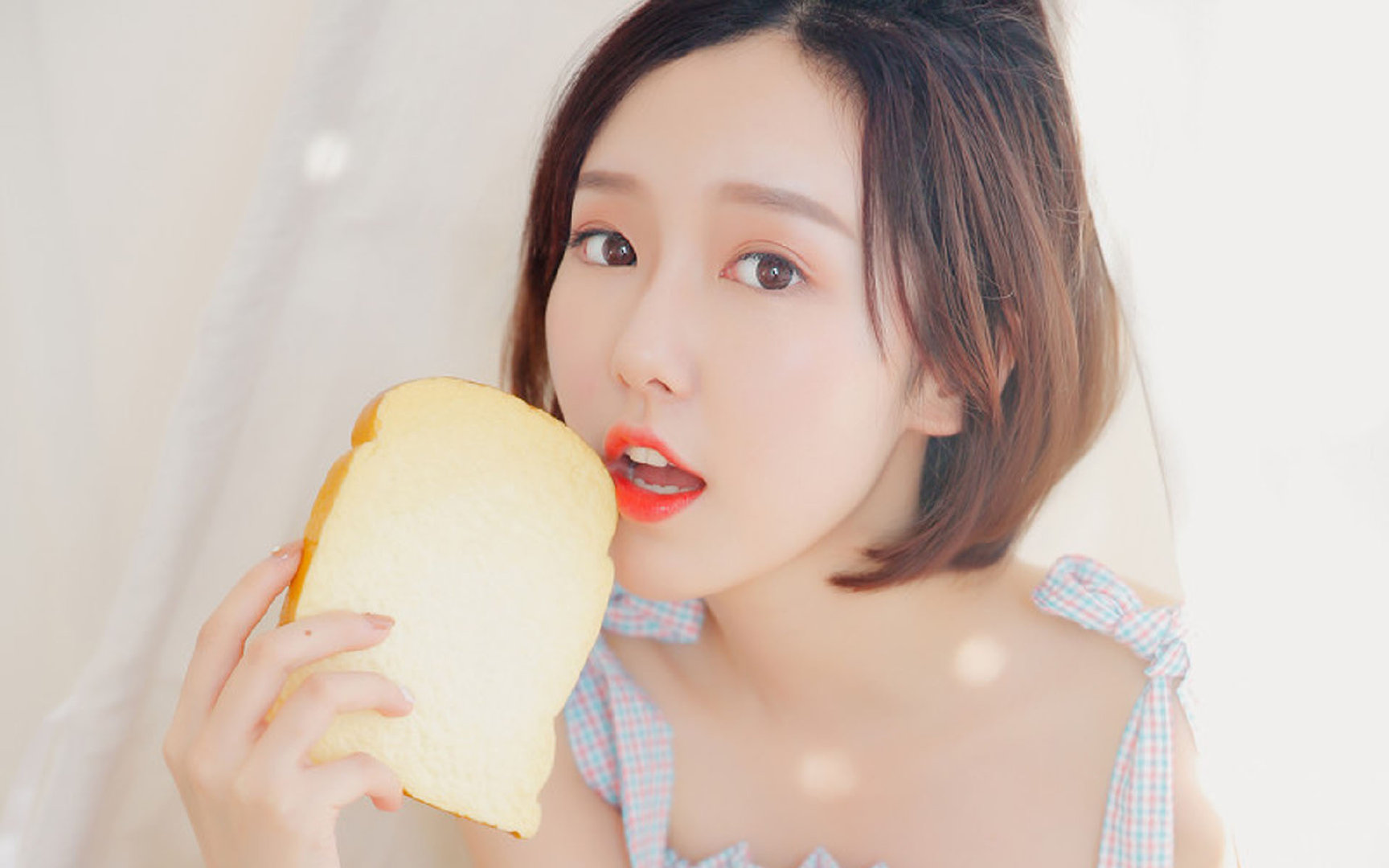 黑白直播网-双城记，F1街道赛焦点战引爆速度狂欢，浙江队强势晋级迎战森林狼