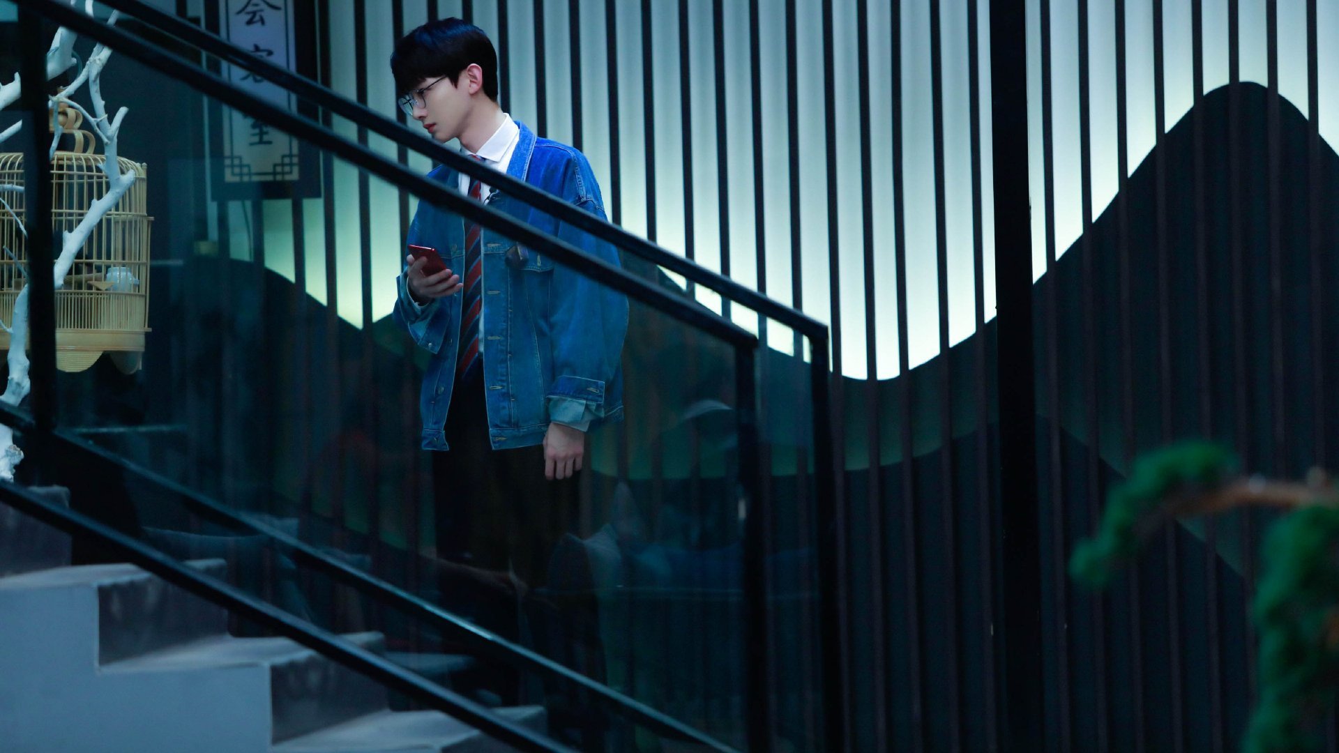 黑白直播在线观看-上海爆冷淘汰热火夜,数字詹姆斯空降英超决胜场