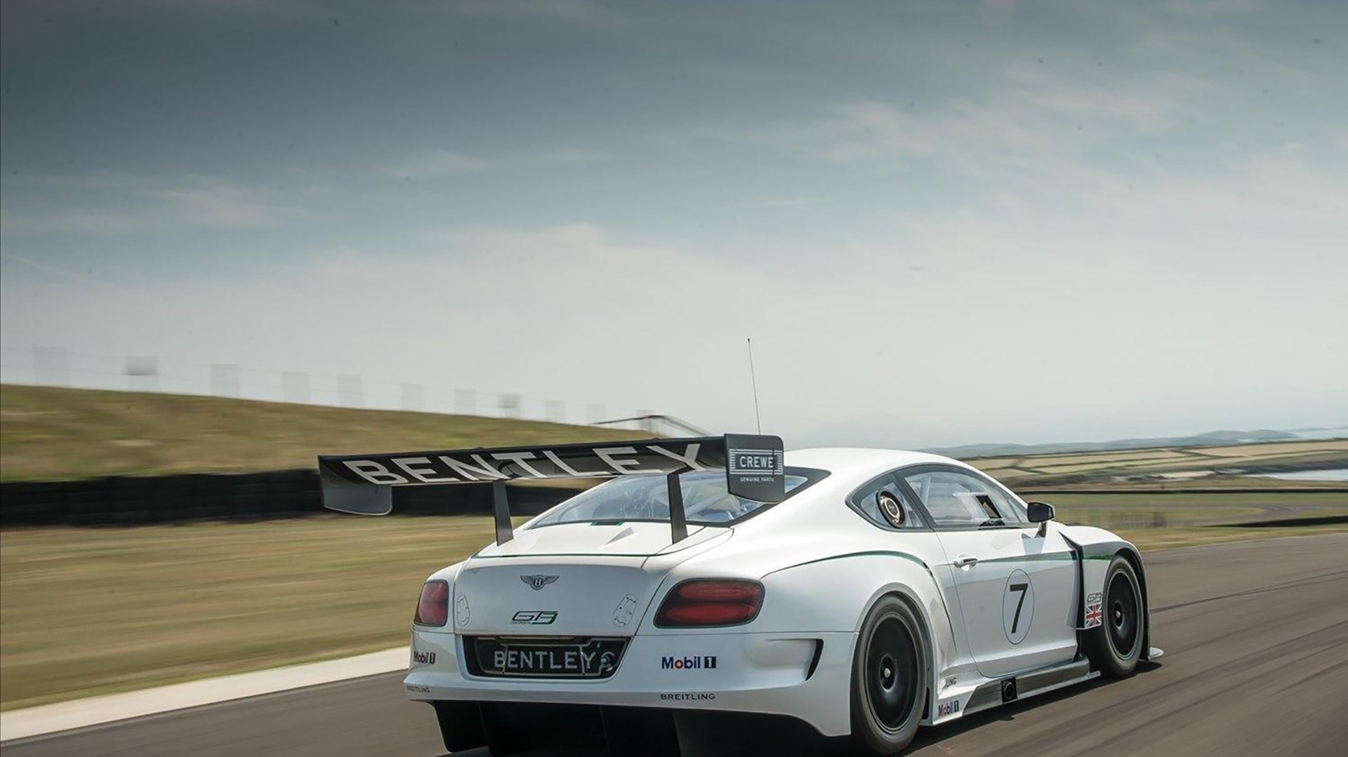 里昂3-2逆转狂胜AC米兰，关键先生富安健洋一传一射定乾坤