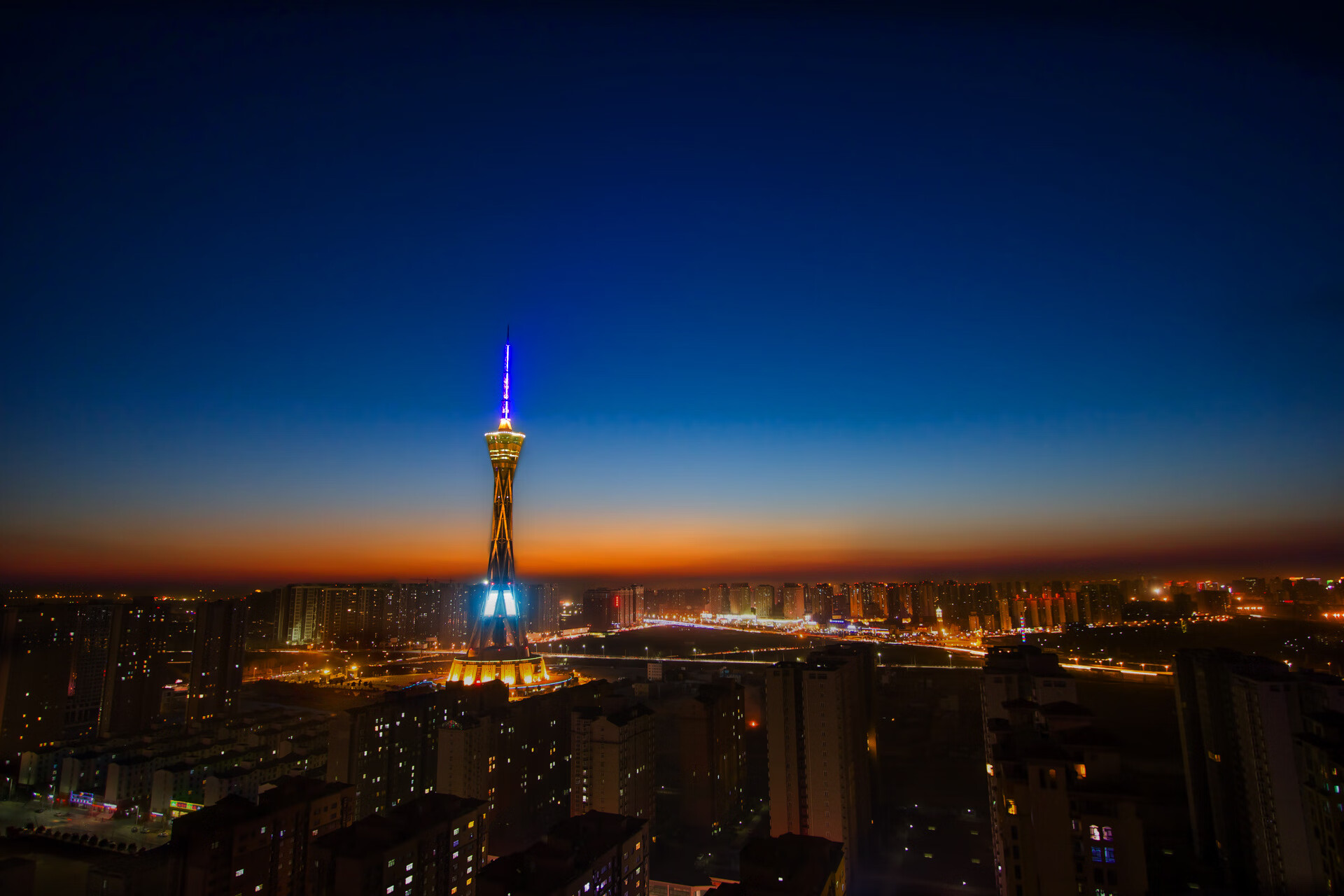 黑白直播nba在线观看-灰熊最后时刻击败火箭，德罗赞再证大场面先生威名