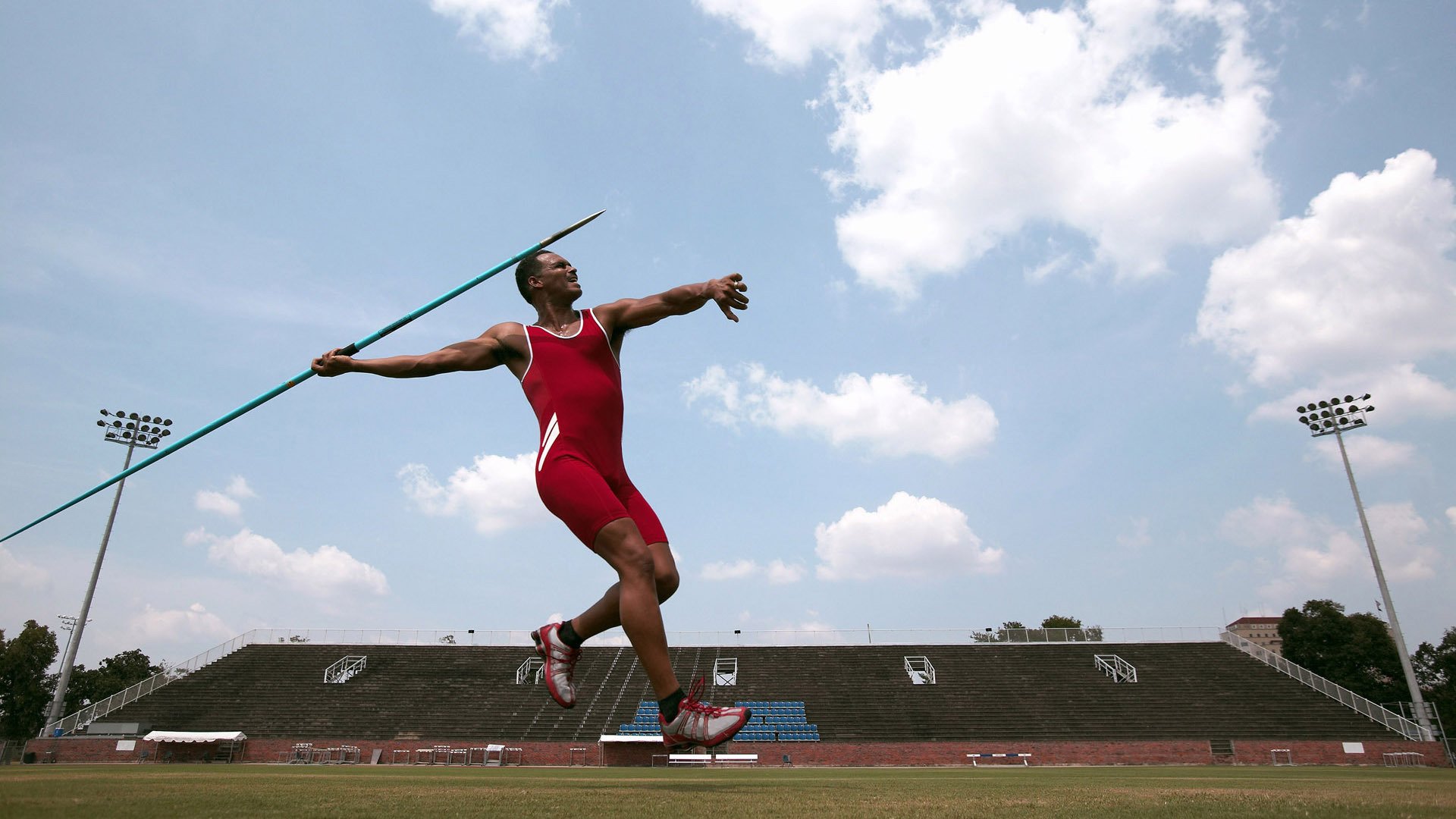 传奇之夜，老鹰正面击溃开拓者，拉梅洛在季后赛舞台接管比赛